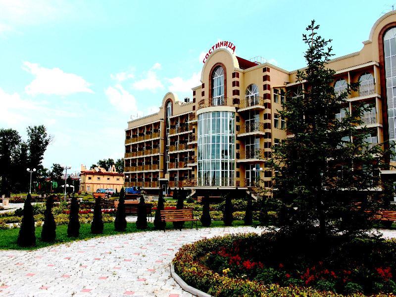 Rivera Khabarovsk Hotel Exterior photo